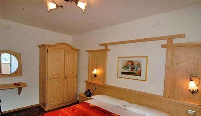 Hotel Piancastello Andalo Bagian luar foto