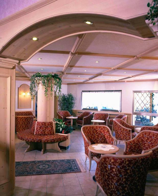 Hotel Piancastello Andalo Bagian luar foto