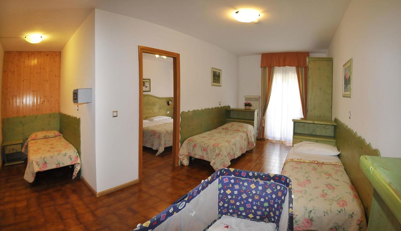 Hotel Piancastello Andalo Bagian luar foto