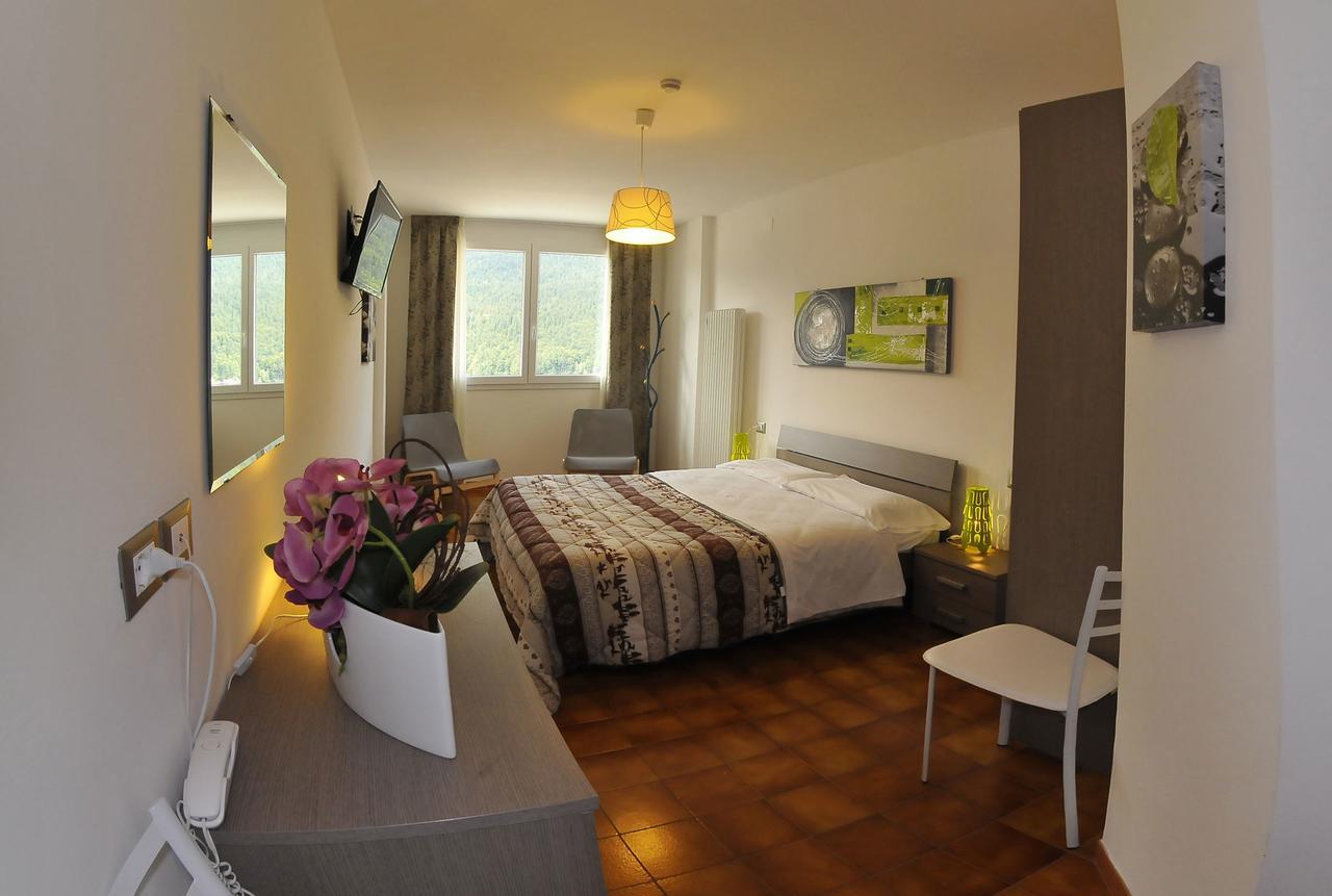 Hotel Piancastello Andalo Bagian luar foto
