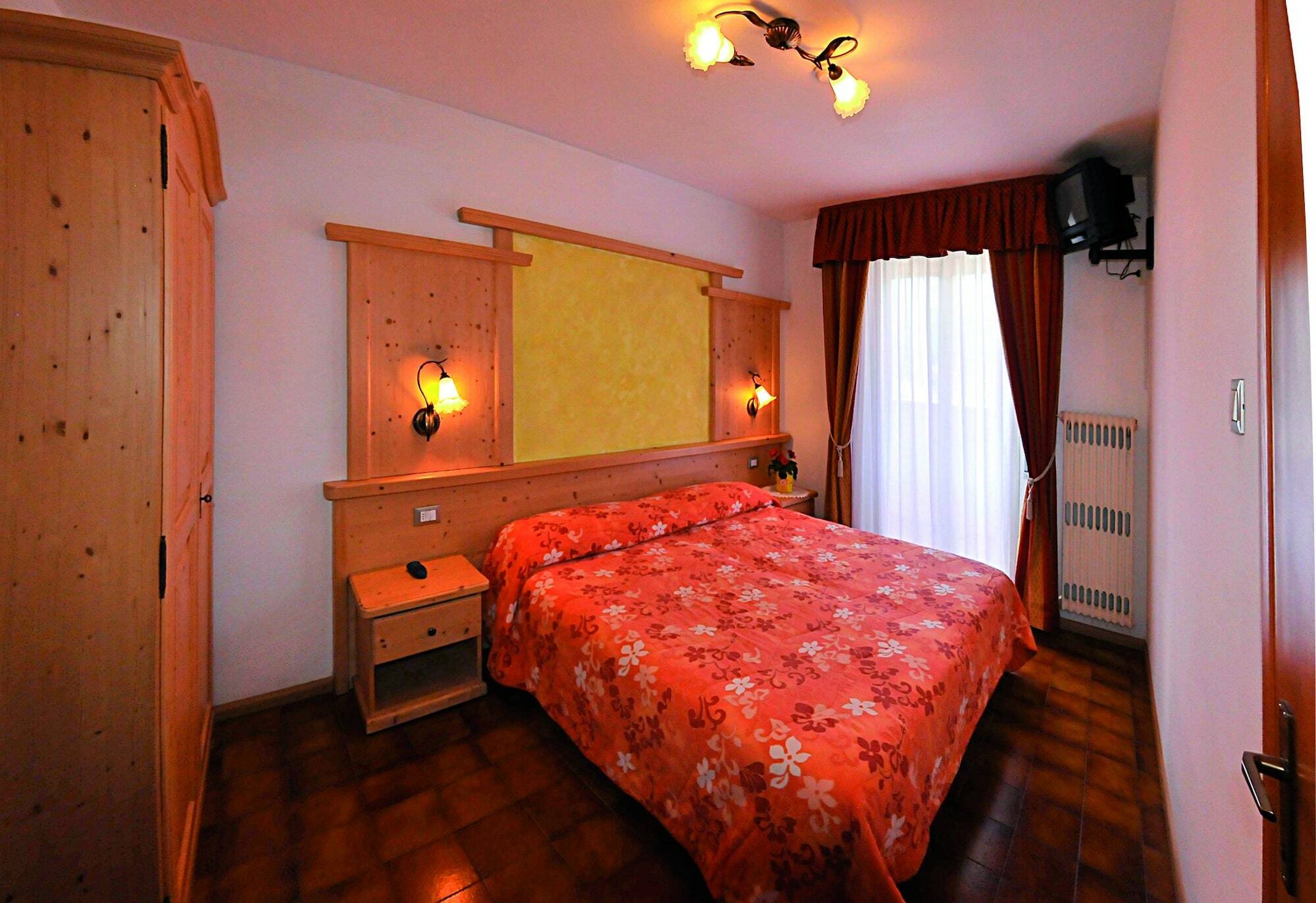 Hotel Piancastello Andalo Bagian luar foto